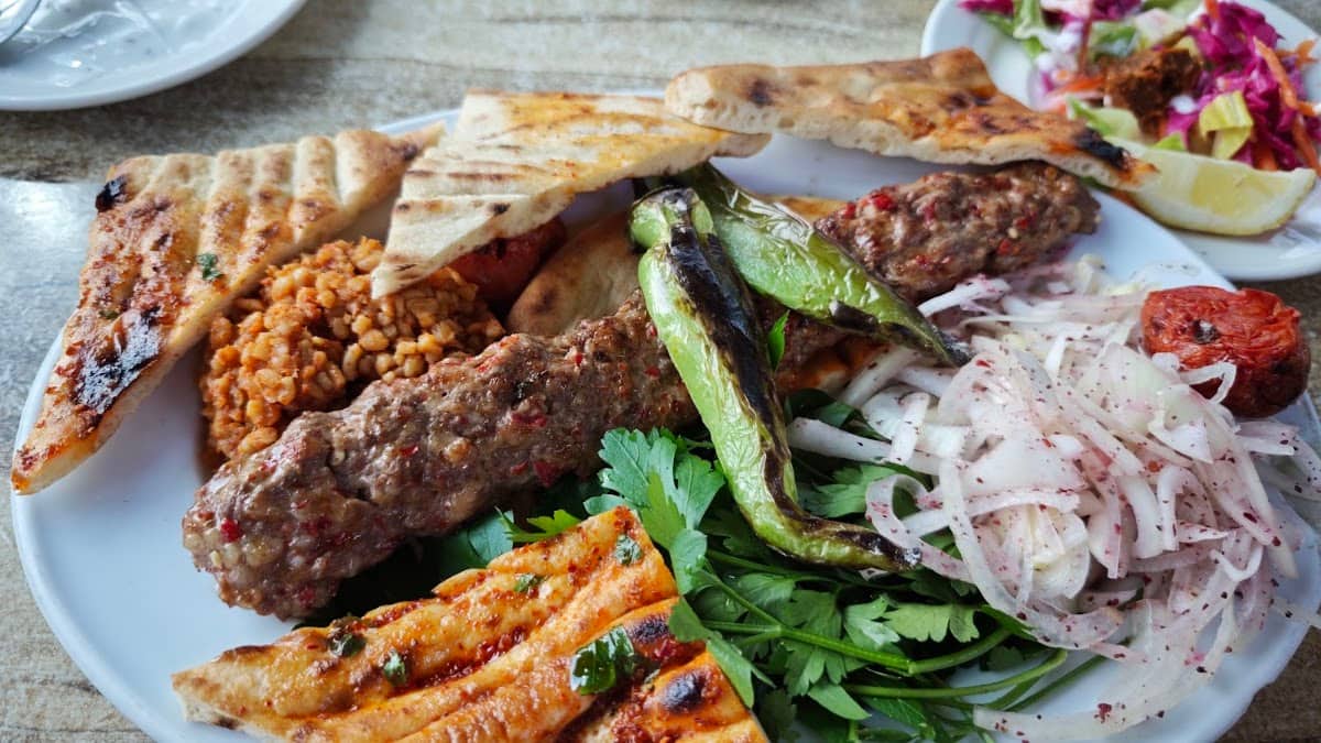 Güney Adana Kebapçısı
