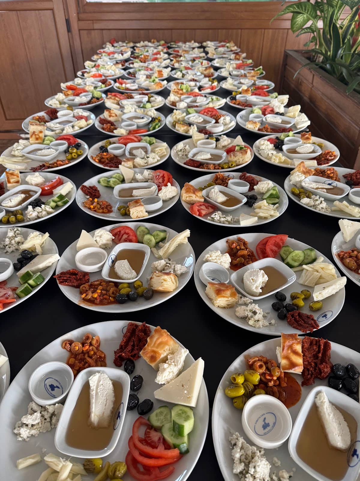 Samatya Cafe & Van Kahvaltı Salonu
