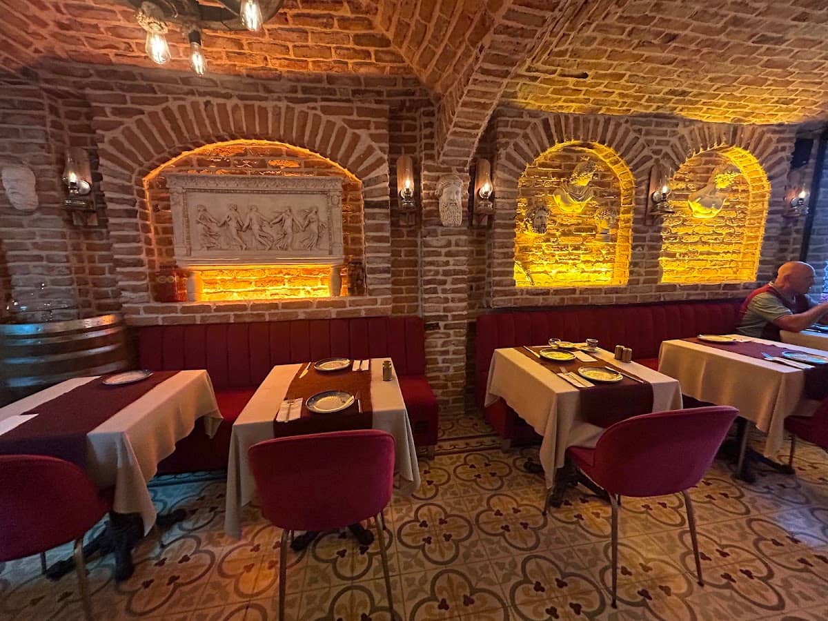 Little Sofia Cafe & Restaurant